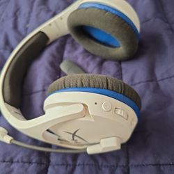 HyperX™ Stinger Core Wireless Lightweight Gaming Headset (Playstation Design)