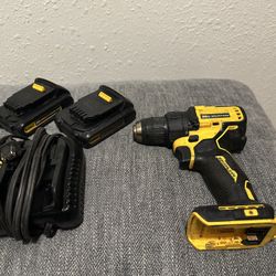 Dwalt Drill With Batteries /charger