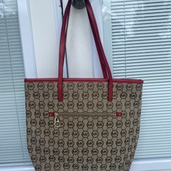 Women’s Michael Kors Purse