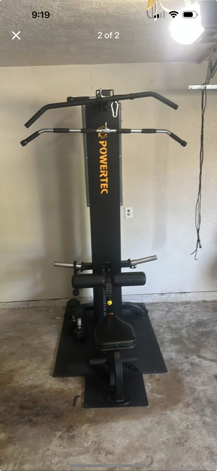 Lat Pulldown Station