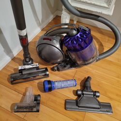 Dyson DC39 Multifloor Bagless  Vacuum With Attachments 