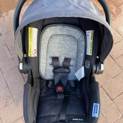 Carseat With Base 