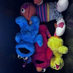 8 Elmo Cookie Monster Plushies