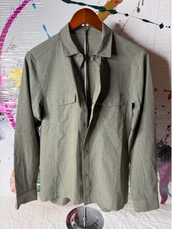 Lululemon Vent Tech Button up - S - Green