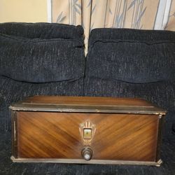 RCA Radiola 44 AR-594 Super Heterodyne Tube Radio Circa 1929 Vintage