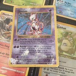 Mewtwo 10/102 Base Set (shadowless)