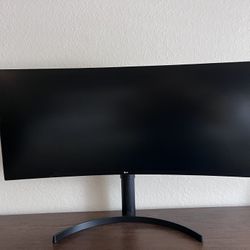 LG 34” WQHD 120Hz Curved Ultrawide Monitor 