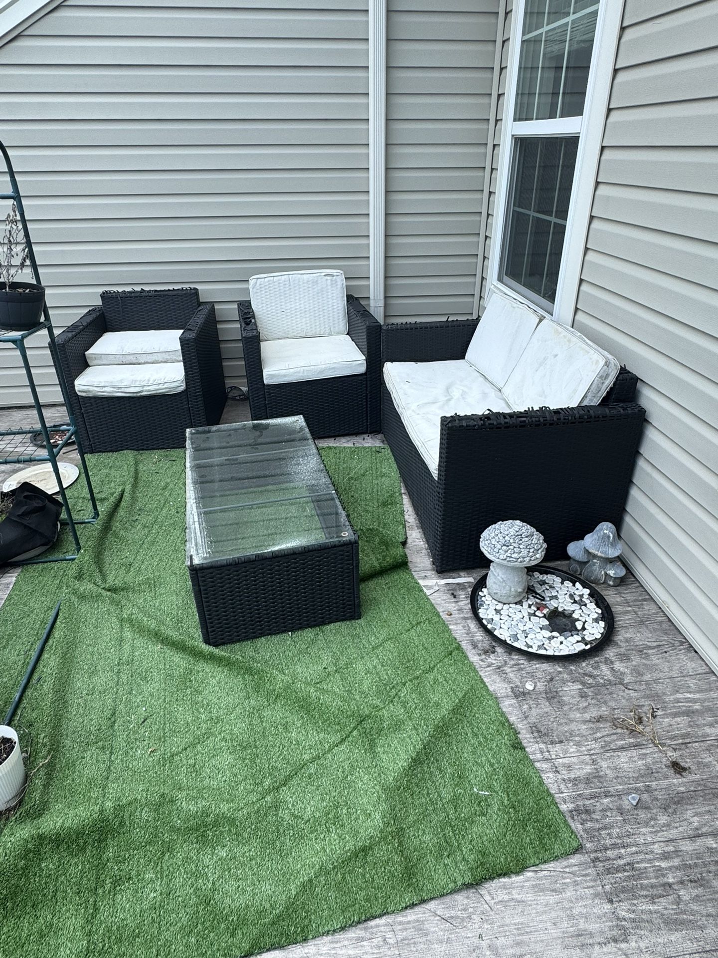 Outdoor Grass Mat/ Rug