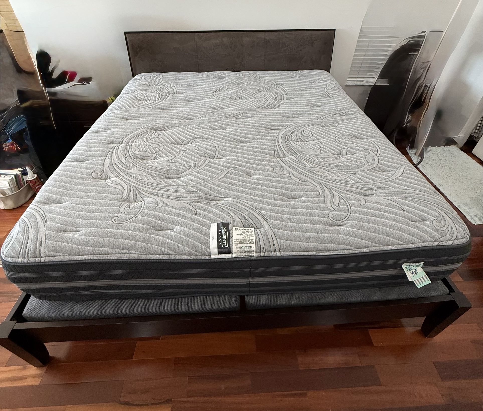 Beautyrest Black King Mattress 15.25