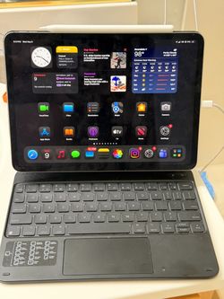 Apple iPad Pro 11-inch (4th Generation) 128GB in Space Gray
