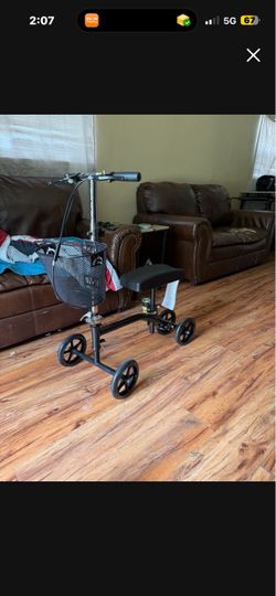 Knee scooter