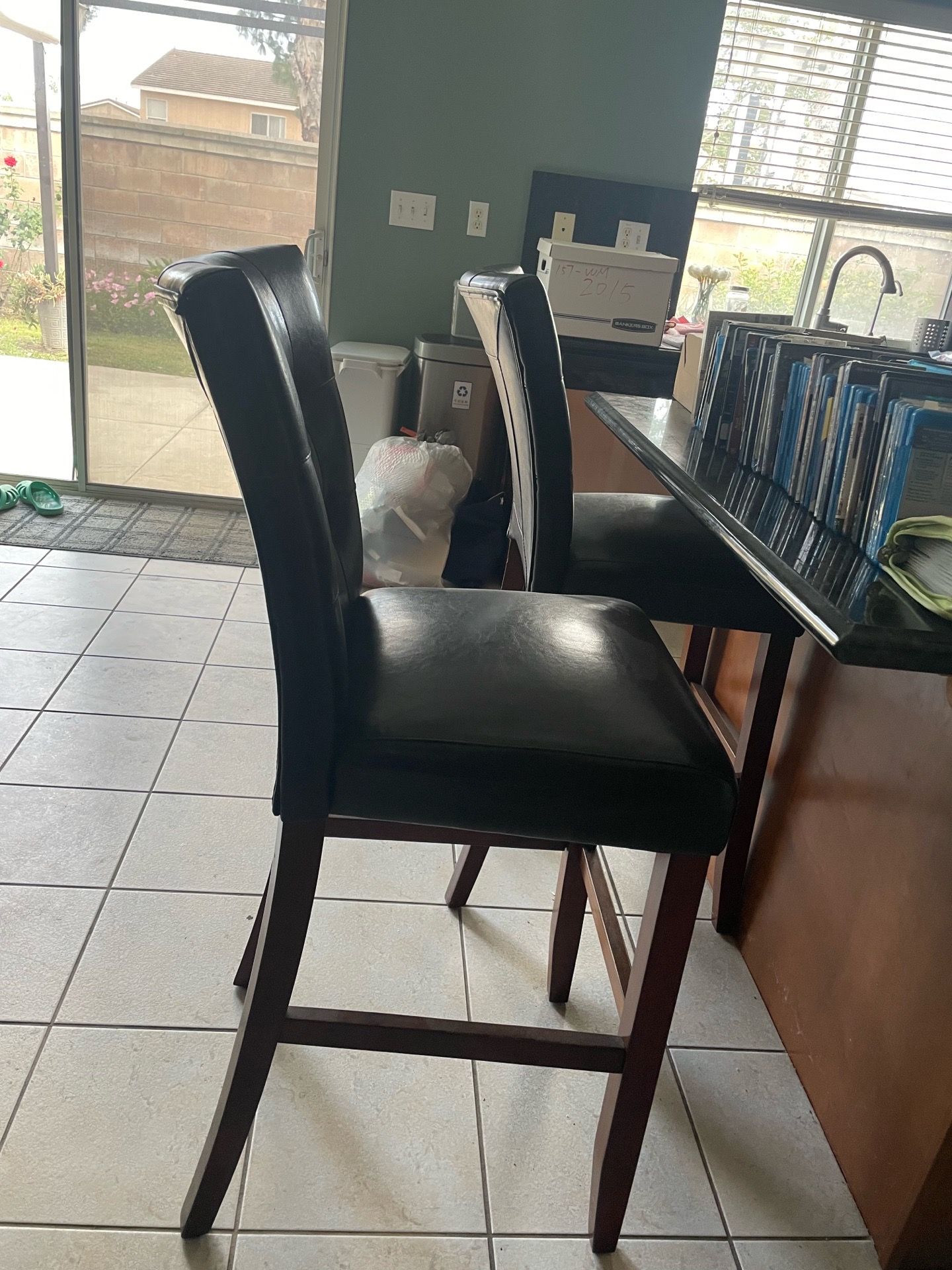 Island high chair