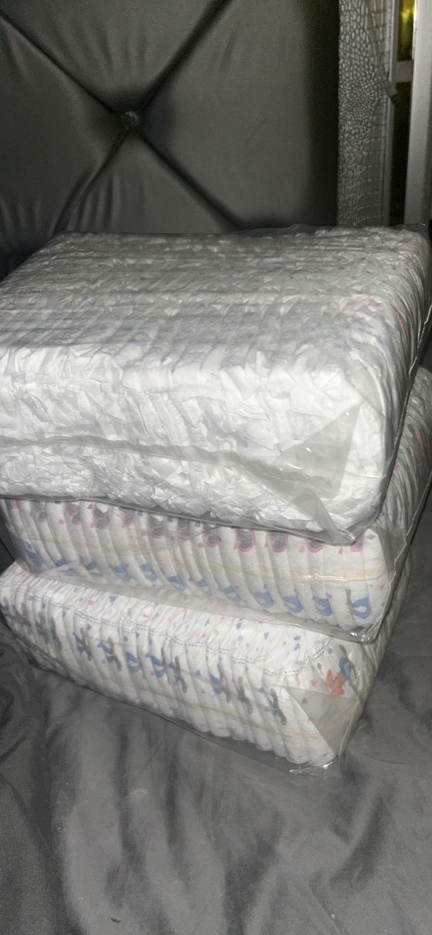 Baby diapers size 5 , 125 Diapers In Total For 35$