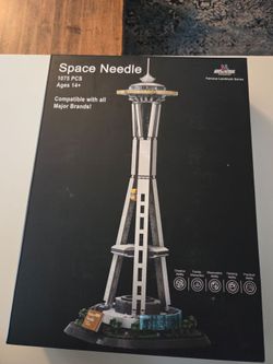 New Space Needle 1075 pieces building block set