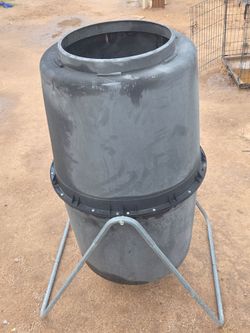Tumbler compost bin