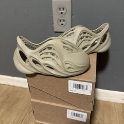 Adidas Yeezy Foam Runner Infants Brand New 