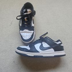 Nike Dunk Low Retro White Black Panda kids size 3.5y