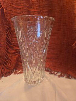 Vintage Anchor Hocking Clear Glass Vase – Cross & Olive Starburst Pattern, Flared Tapered Design
