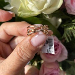 New Yellow Gold Crossover Band With Diamonds 