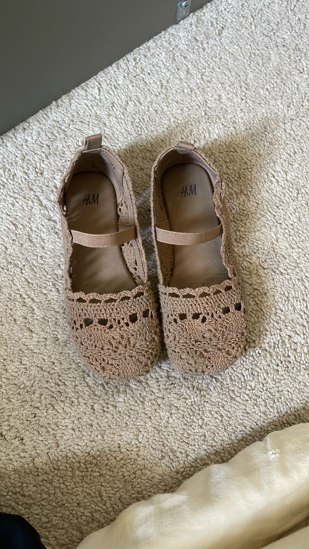 Girls Flat Shoes