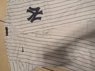 Pirates jersey, Yankees jersey