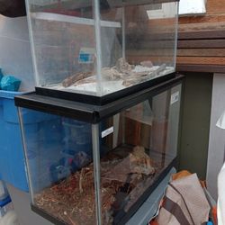 1 Tank Left 20 Gallon One On Bottom