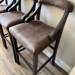 Luxury Set of 3 Bar Stools – PB & RH Style, Plush Snakeskin Fabric, Nailhead Trim $175 OBO