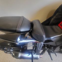 Suzuki GSXR 1000 Race Cut Seat With Rear 