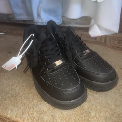 1:1 R Mens Shoes Size 8.5US