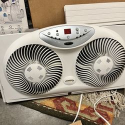 Bionaire Twin Blade Window Unit 