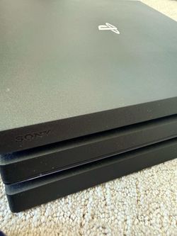 PlayStation 4 Pro 1TB – Complete Bundle –