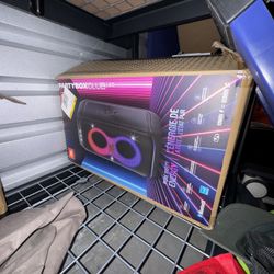 🔊 JBL PartyBox Club 120 – $280 FIRM