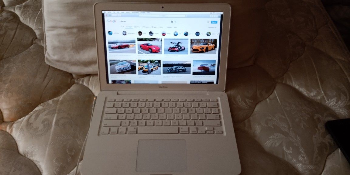 Apple MacBook Laptop Computer