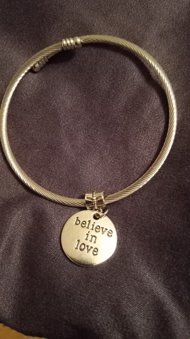 Silver Tone Adjustable Bracelet & Charm