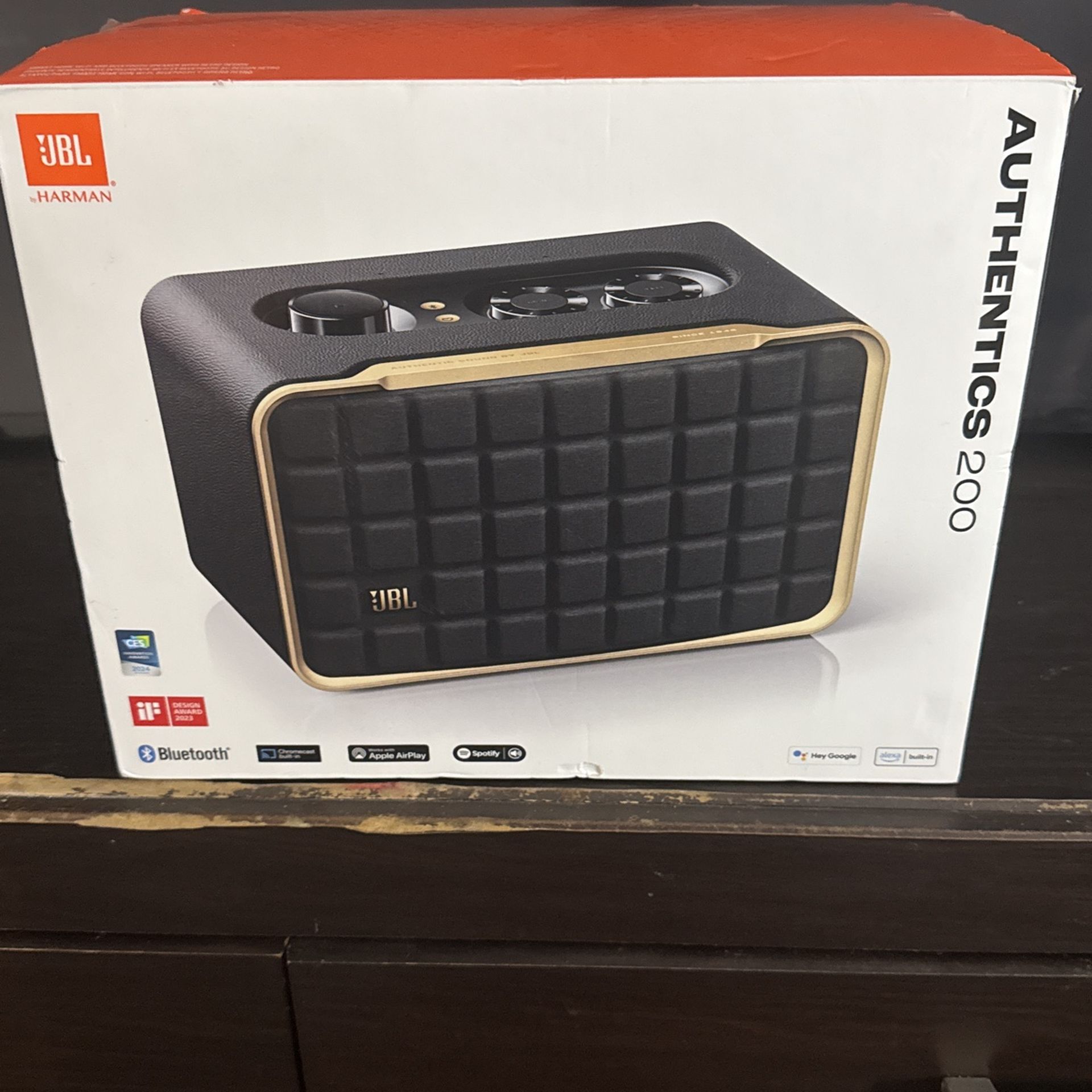 JBL Authentics 200