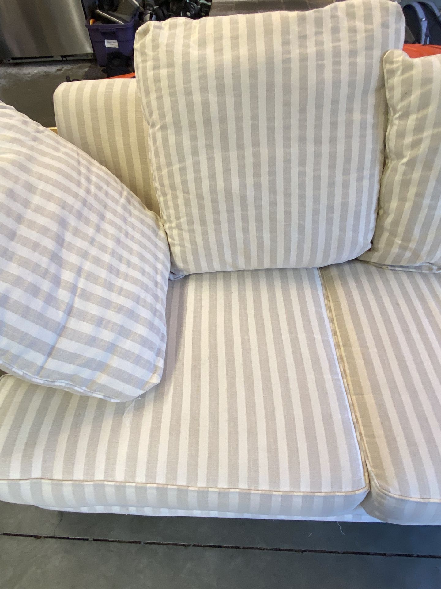 Clean and comfortable Couch