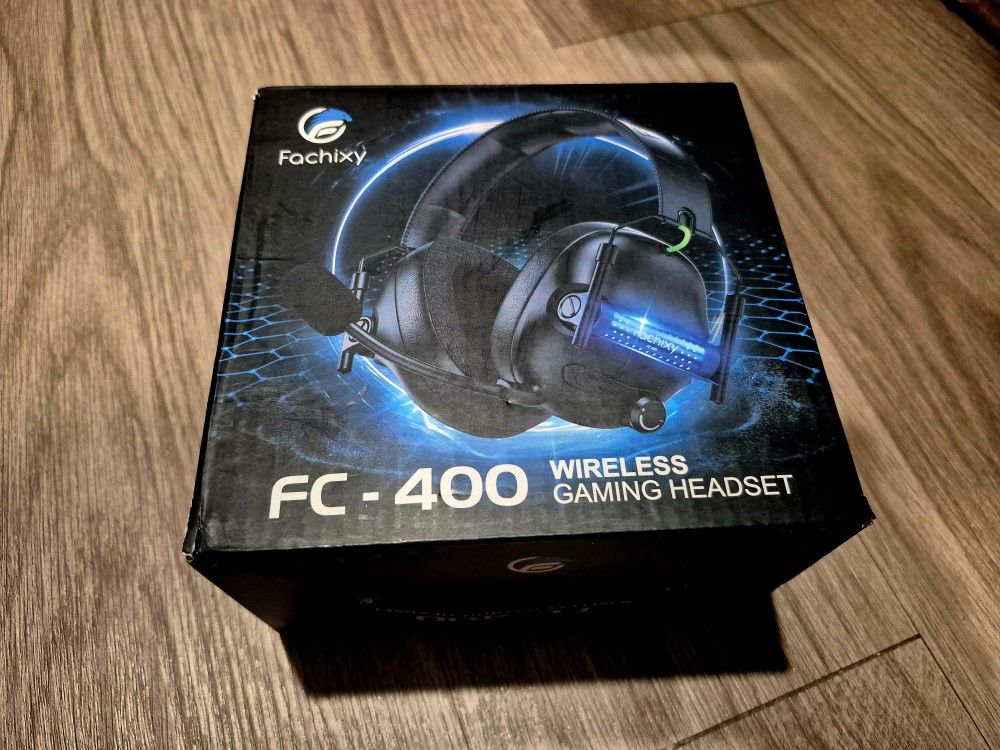 Wireless Gaming Headset with Microphone