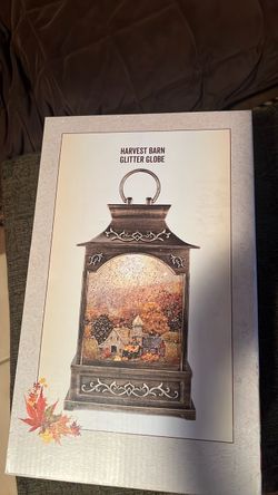 Lighted harvest lantern