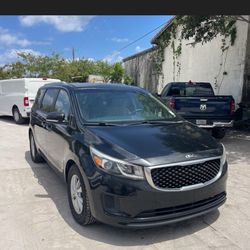 2016 Kia Sedona
