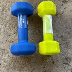 (2) 5 Pound Dumbbells 