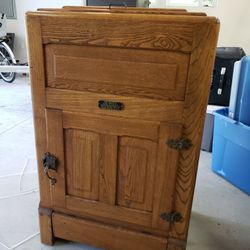 Jewell Antique Refrigerator 