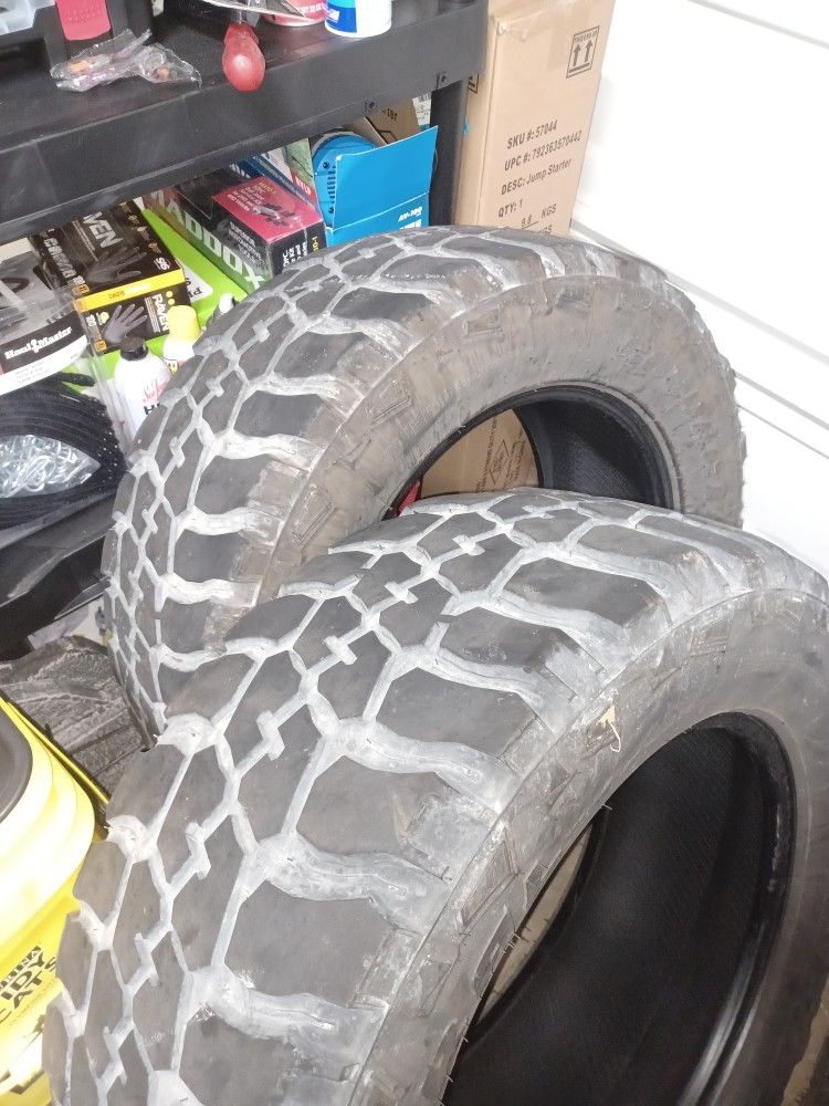 35 12.50 20 Tires