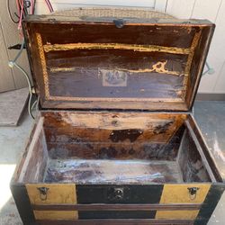 Vintage Trunk