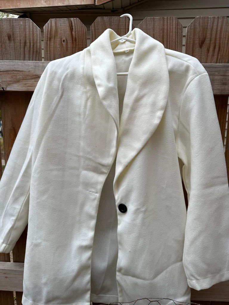 White Coat Size Medium (New)