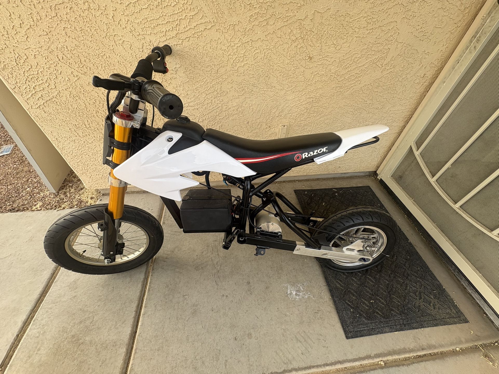 Modded Razor Handebars Modded Razor Mx650 for Sale in Sun City, AZ - OfferUp