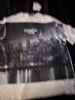 Coach tshirt size m like for a unisex