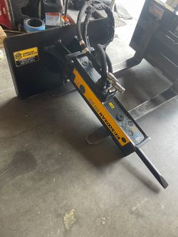 Hydraulic breaker for bobcat s70