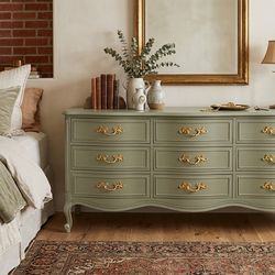 Drexel vintage dresser