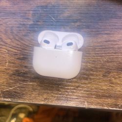 AirPod 4