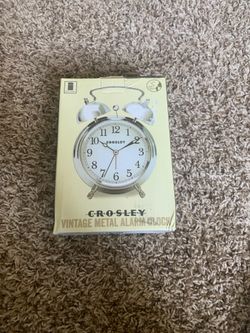 Crowley vintage metal alarm clock model 33013